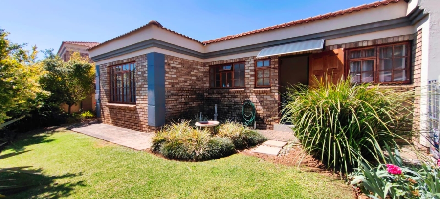 3 Bedroom Property for Sale in Grimbeeck Park North West